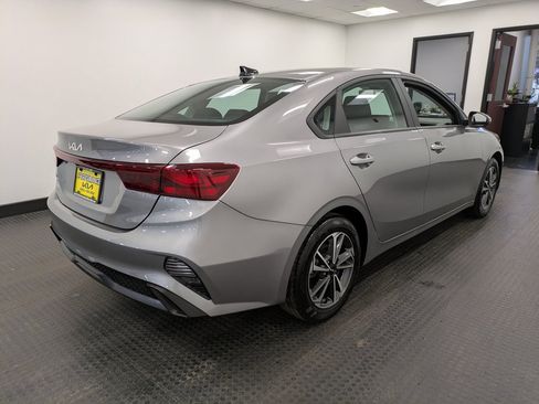 Certified 2023 Kia Forte LXS w/ LXS Technology Package image 4