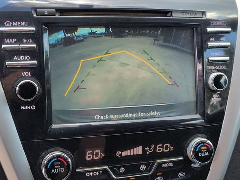 Used 2016 Nissan Murano S w/ Navigation Package FWD image 17