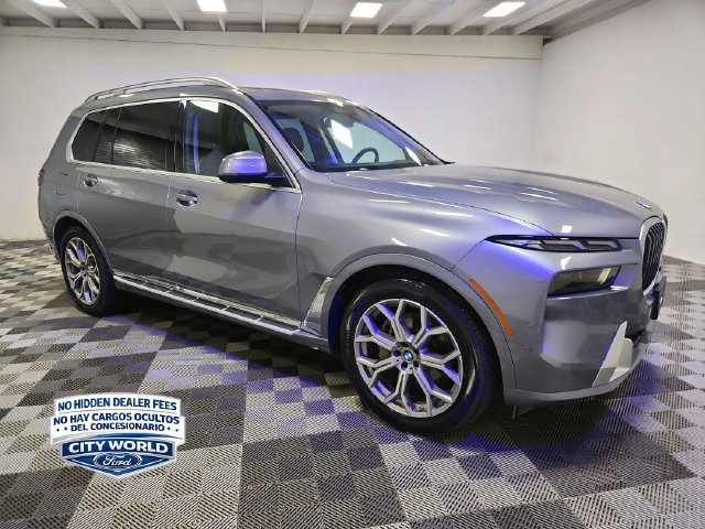 Used 2026 BMW X7 xDrive40i AWD/4WD image 8