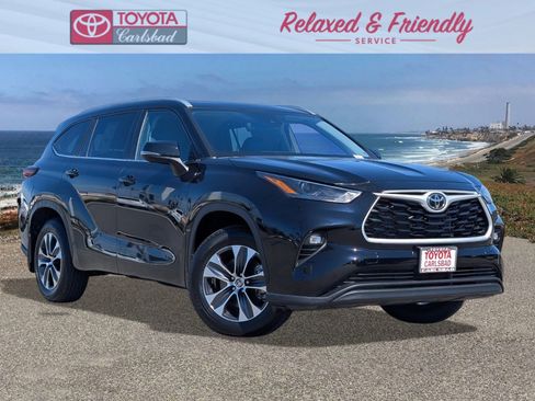 Used 2024 Toyota Highlander XLE image 1