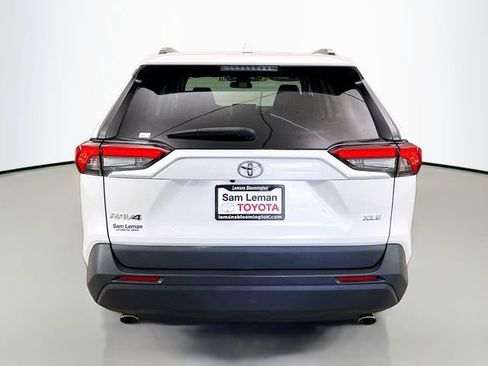 Used 2023 Toyota RAV4 XLE Premium image 6