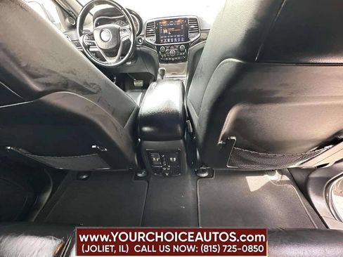 Used 2019 Jeep Grand Cherokee Limited image 54