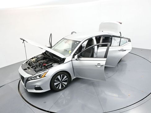 Used 2022 Nissan Altima 2.5 SV image 35