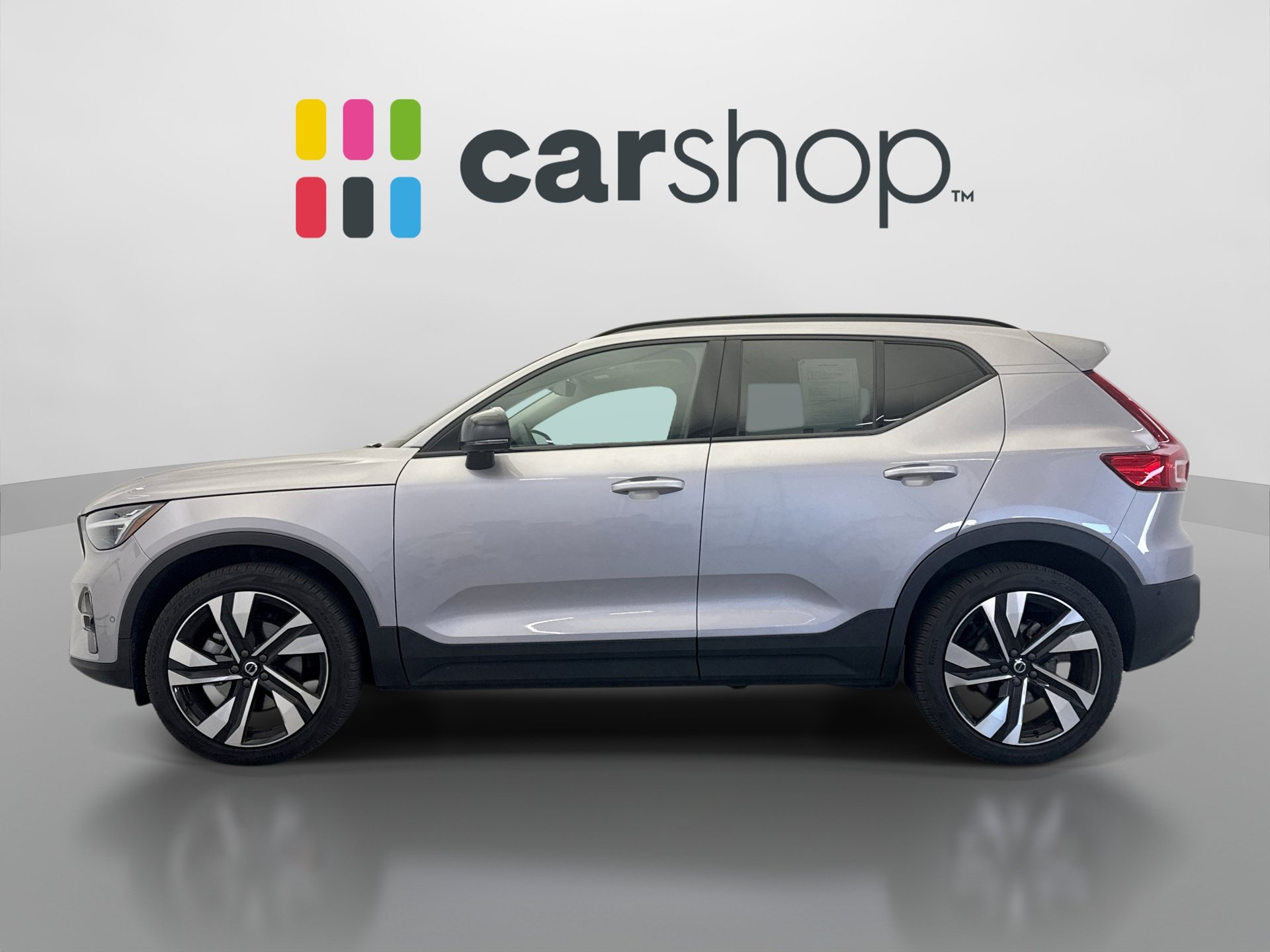 Used 2026 Volvo XC40 B5 Ultra w/ Protection Package Premier AWD/4WD image 2