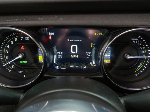 Used 2021 Jeep Wrangler Unlimited Sahara w/ Cold Weather Group image 23