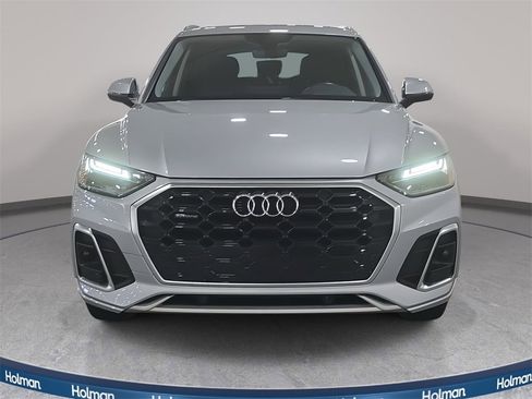 Used 2023 Audi Q5 2.0T Premium w/ Convenience Package image 3