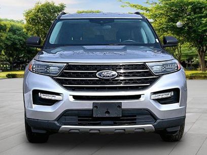 Certified 2023 Ford Explorer XLT w/ Equipment Group 202A
