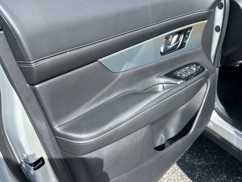 New 2025 Nissan Murano SL image 10