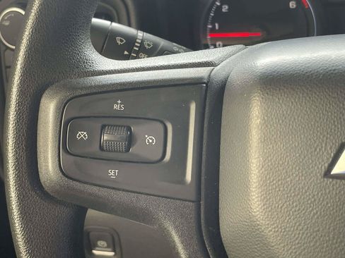 Used 2022 Chevrolet Silverado 2500 Custom w/ Custom Value Package AWD/4WD image 21