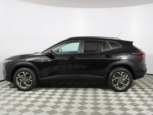 Used 2024 Chevrolet Trax LT image 28