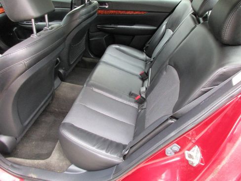 Used 2012 Subaru Legacy 3.6R Limited image 3