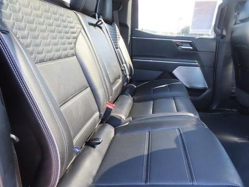 Used 2025 GMC Sierra EV Denali image 37