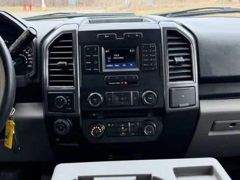 Used 2017 Ford F150 XLT w/ XTR Package image 22