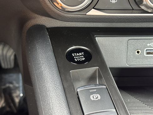 New 2025 Nissan Kicks S image 25