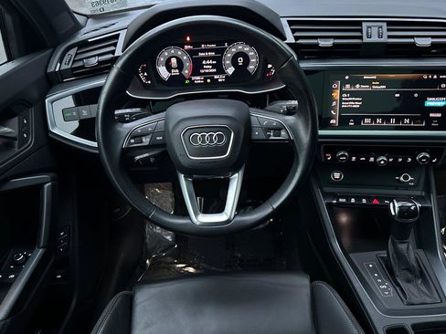 Certified 2023 Audi Q3 2.0T Premium image 13