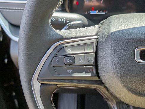 New 2025 Jeep Grand Cherokee Laredo X image 17