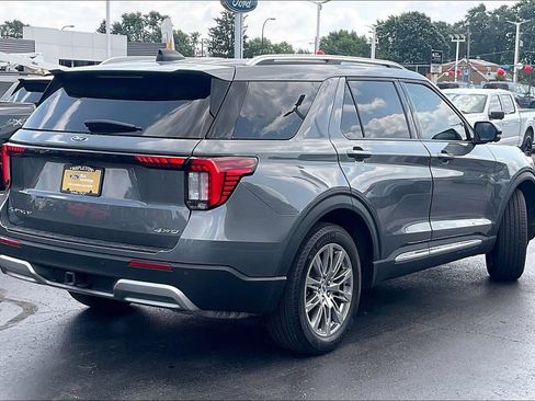 Certified 2026 Ford Explorer Platinum AWD/4WD image 12