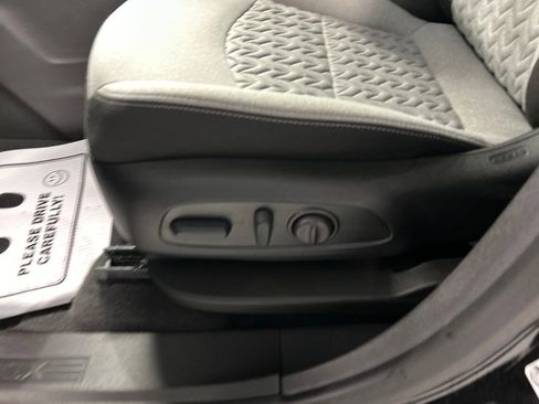 Used 2024 Chevrolet Equinox LS w/ LS Convenience Package FWD image 13