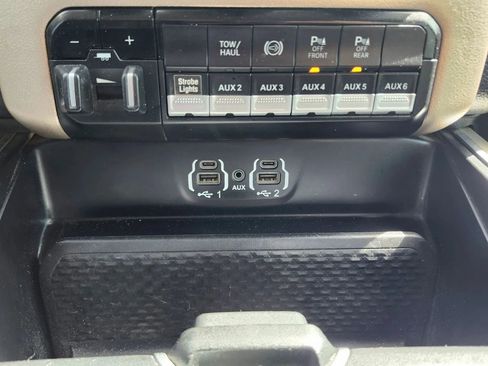 Used 2022 RAM 2500 Laramie AWD/4WD image 35