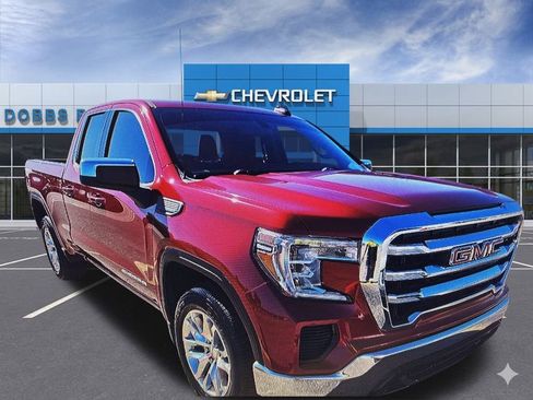 Used 2020 GMC Sierra 1500 SLE w/ SLE Value Package image 3