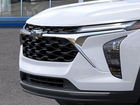 New 2026 Chevrolet Trax LT w/ Driver Confidence Package image 15