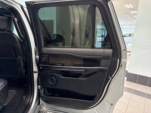 Used 2021 Ford Expedition Max Limited AWD/4WD image 18