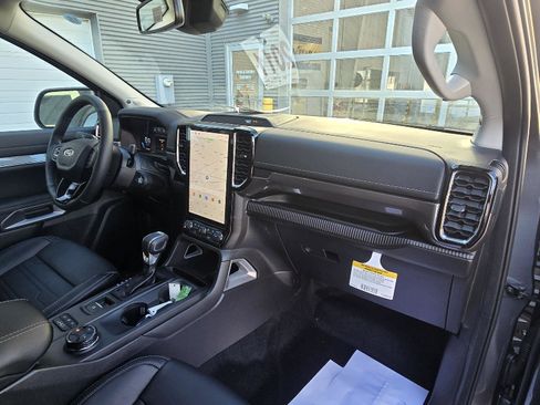 New 2025 Ford Ranger Lariat w/ FX4 Off-Road Package AWD/4WD image 15