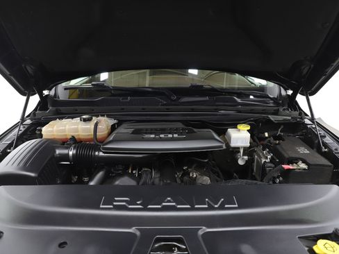 Used 2020 RAM 1500 Longhorn image 32