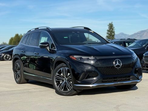 New 2026 Mercedes-Benz EQS 400 4MATIC SUV image 2