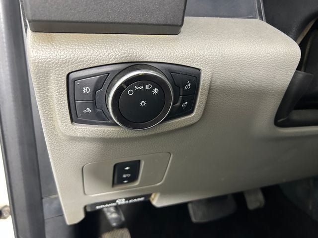 Used 2017 Ford F250 XLT w/ XLT Value Package AWD/4WD image 18
