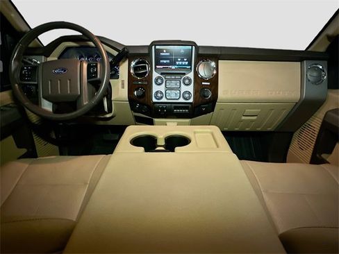 Used 2016 Ford F250 Lariat w/ Lariat Ultimate Package image 9
