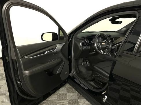 Used 2024 Cadillac XT6 Sport w/ Technology Package AWD/4WD image 24