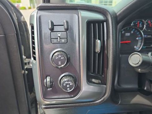 Used 2016 Chevrolet Silverado 2500 LT w/ LT Convenience Package AWD/4WD image 17