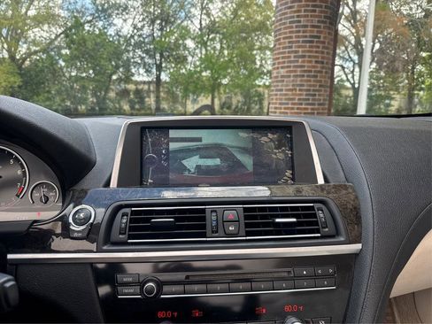 Used 2013 BMW 640i Convertible image 25