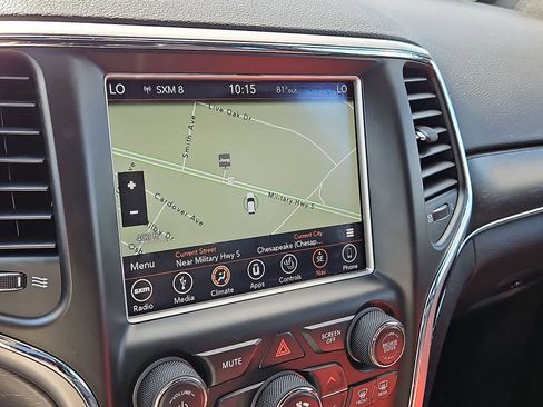 Used 2018 Jeep Grand Cherokee Limited AWD/4WD image 20