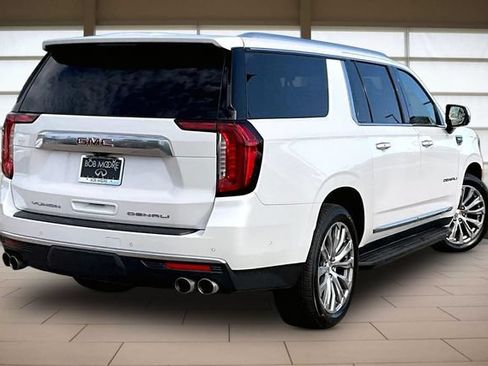 Used 2023 GMC Yukon XL Denali w/ Advanced Technology Package AWD/4WD image 2