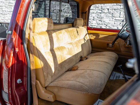 Used 1993 Dodge D/W Truck 250 image 37