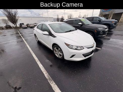 Used 2017 Chevrolet Volt LT w/ Comfort Package image 2