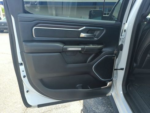 Used 2025 RAM 1500 Laramie AWD/4WD image 26