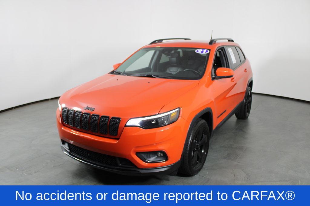 Used 2021 Jeep Cherokee Latitude Plus FWD image 2