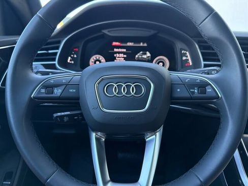Used 2023 Audi Q8 Prestige AWD/4WD image 28