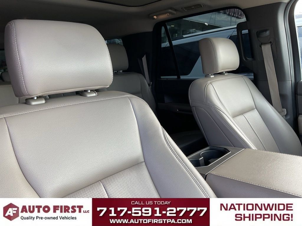 Used 2020 Ford Expedition Max XLT w/ Equipment Group 202A AWD/4WD image 22