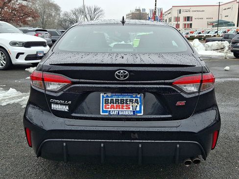 Used 2024 Toyota Corolla SE w/ SE Convenience Package FWD image 5