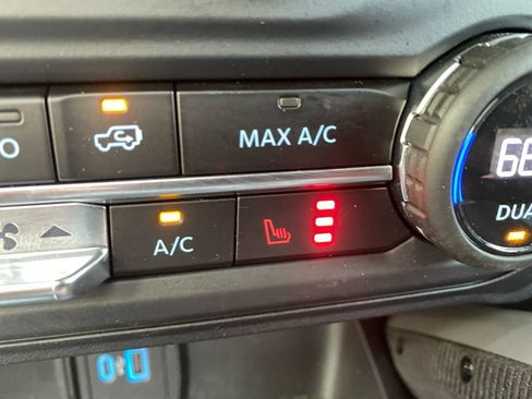 Used 2024 Ford Bronco Outer Banks AWD/4WD image 18