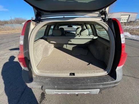 Used 2005 Volvo XC70 image 25