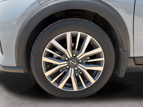 Certified 2024 Nissan Kicks SV FWD image 11