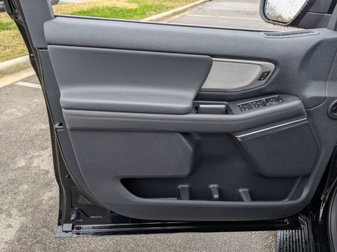 New 2025 Ford Expedition Max Active image 15