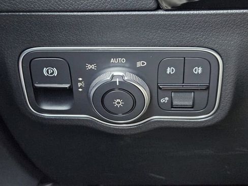 Certified 2023 Mercedes-Benz GLA 250 image 21