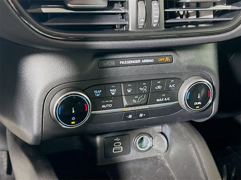 Used 2025 Ford Escape ST-Line image 15