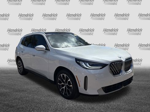 Certified 2025 BMW X3 xDrive30i image 2